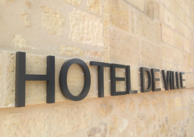 lettrage_decoupé_hotel_de_ville_ludon_médoc