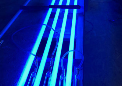 l_atelier_enseignes_bordeaux_neon_bleu_conception